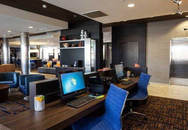 Courtyard By Marriott York Hotel Buitenkant foto