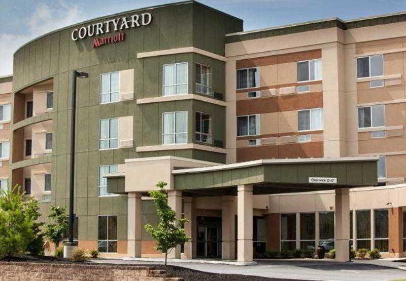 Courtyard By Marriott York Hotel Buitenkant foto
