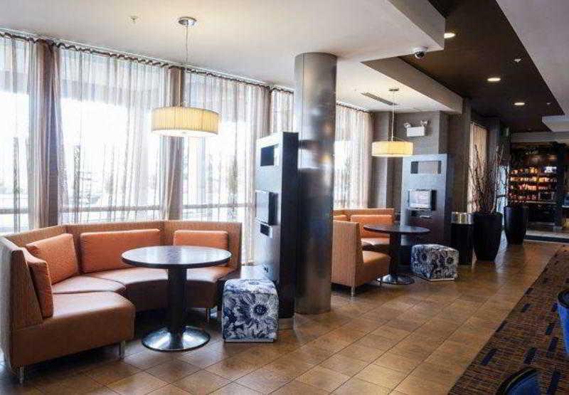 Courtyard By Marriott York Hotel Buitenkant foto