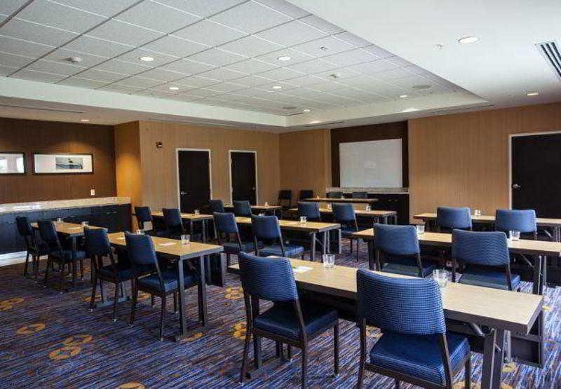 Courtyard By Marriott York Hotel Buitenkant foto