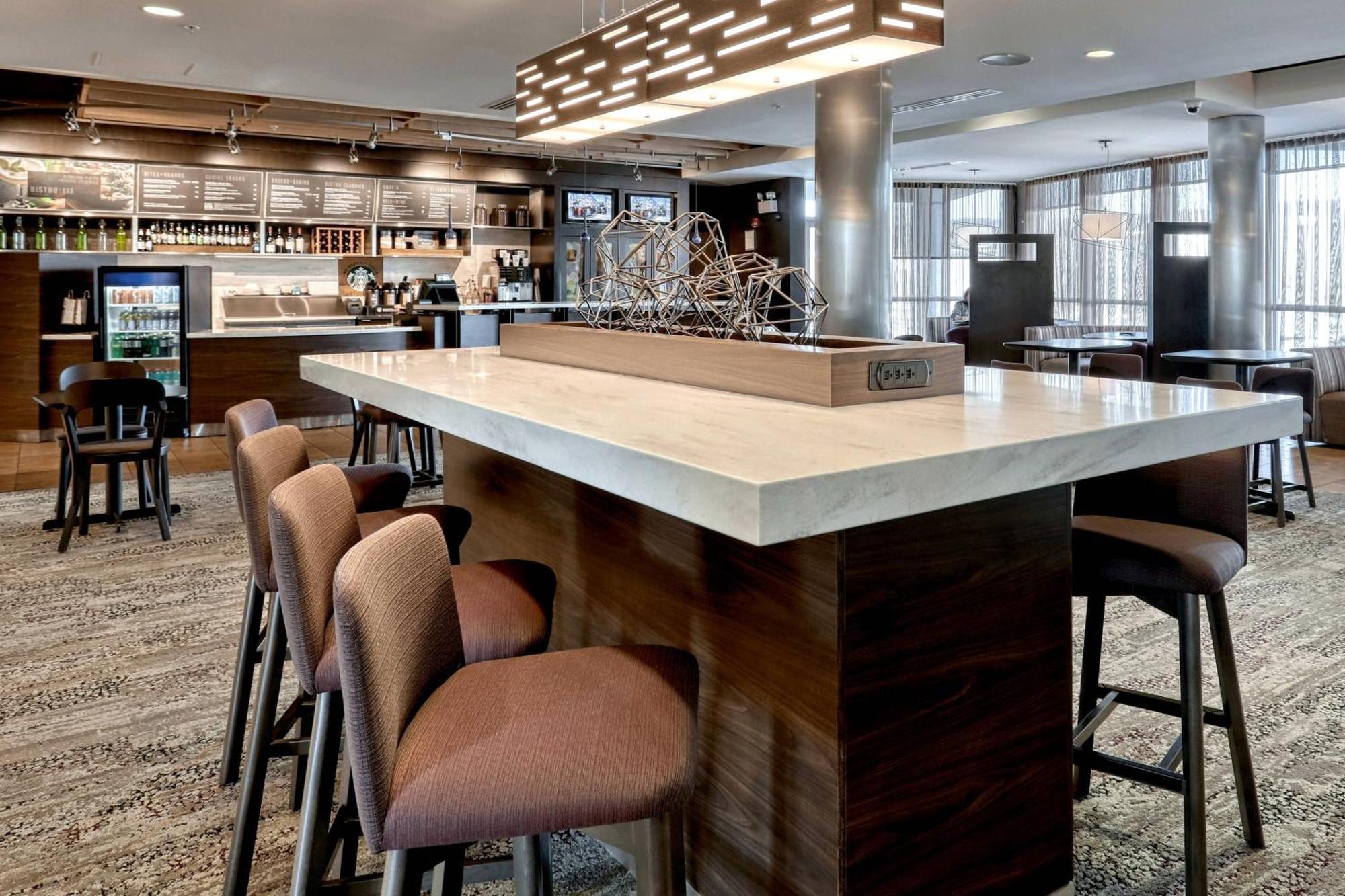 Courtyard By Marriott York Hotel Buitenkant foto